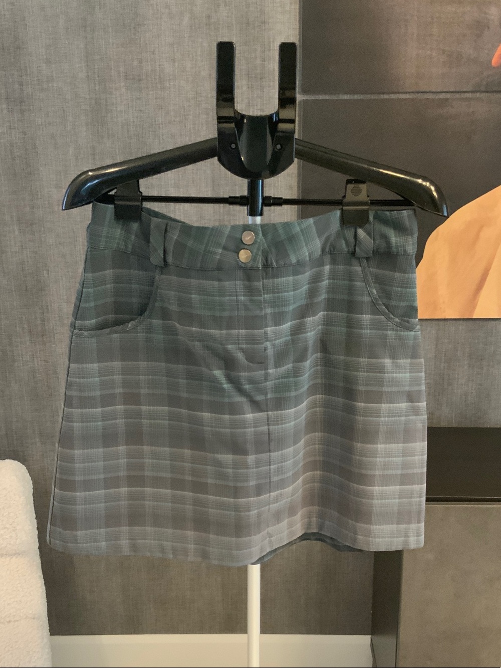 Nike Golf Gray Plaid Golf Mini Skirt 12